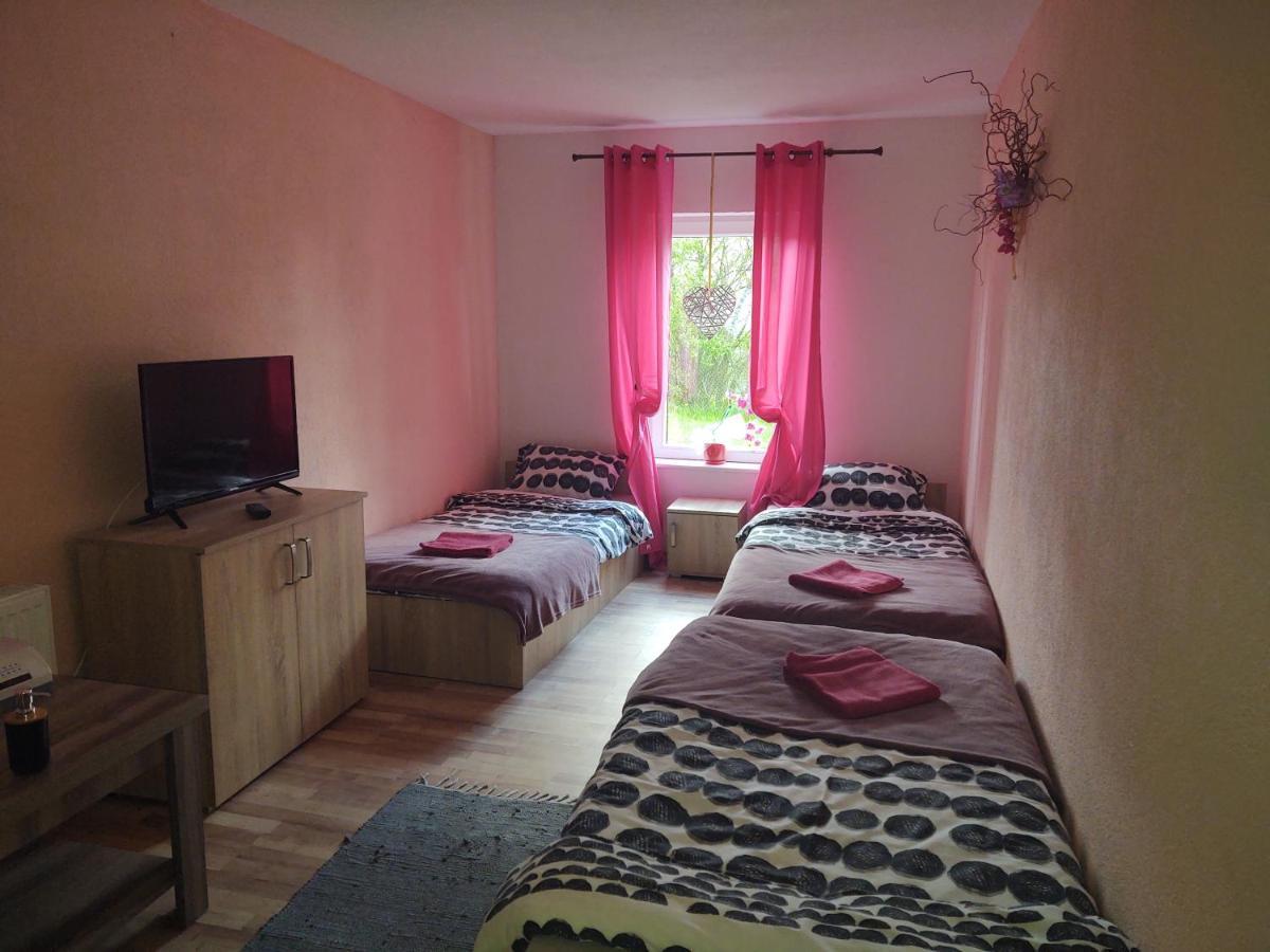 Gosciniec Mariola Villa Człuchów Eksteriør bilde